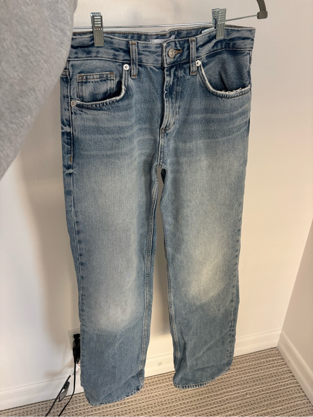 Zara Straight Leg Jeans in Blue Size EU 36 (US 4)